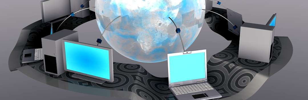 Computer die an einem Globus angeschlossen sind als Symbol für Personenauskünfte